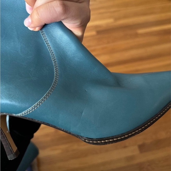 Vintage Coach Old Stock Retired Sammi Calf Leather size 8.5 - Picture 4 of 10